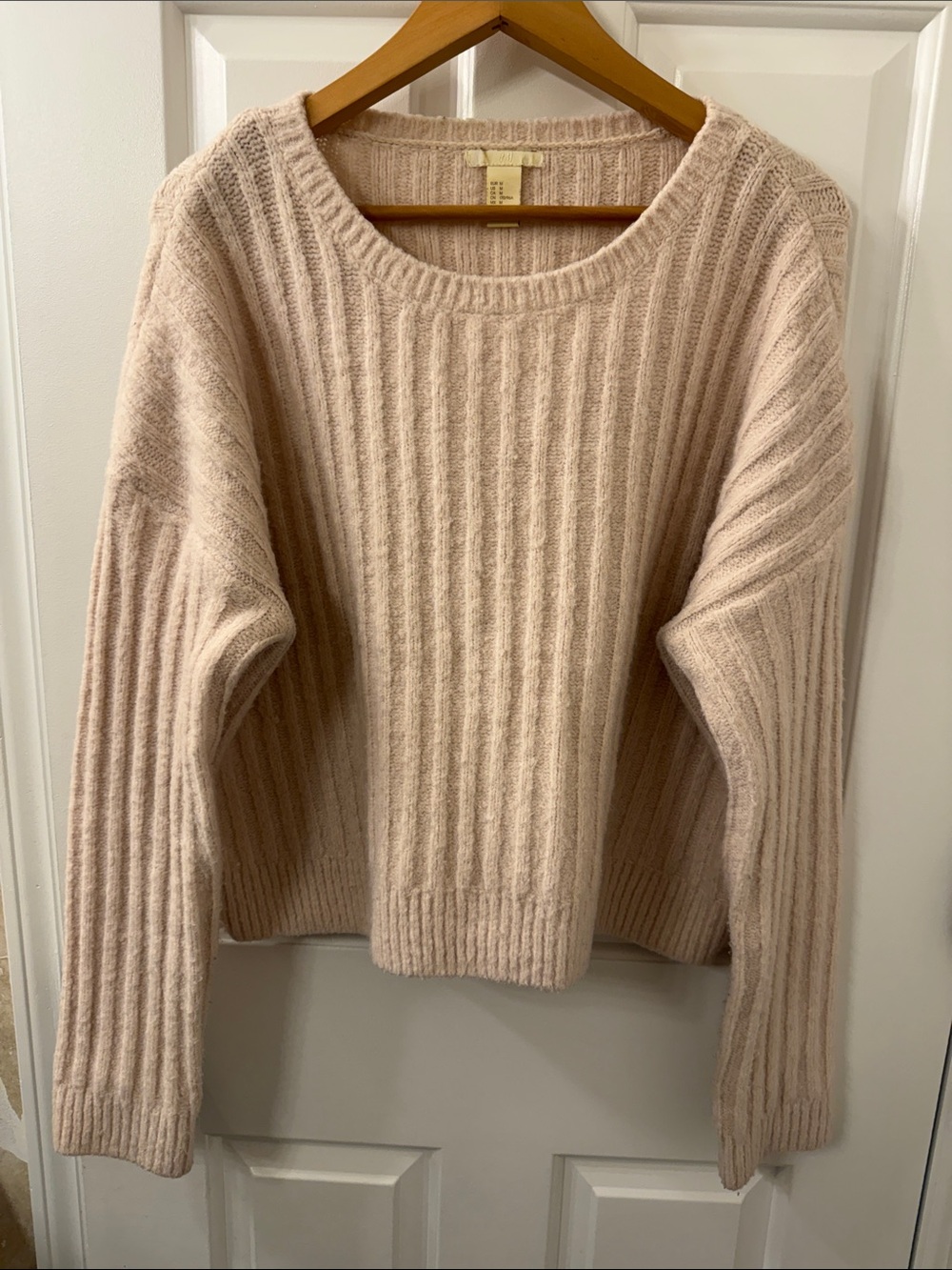 H&M Ribbed Crewneck Sweater in Light Blush